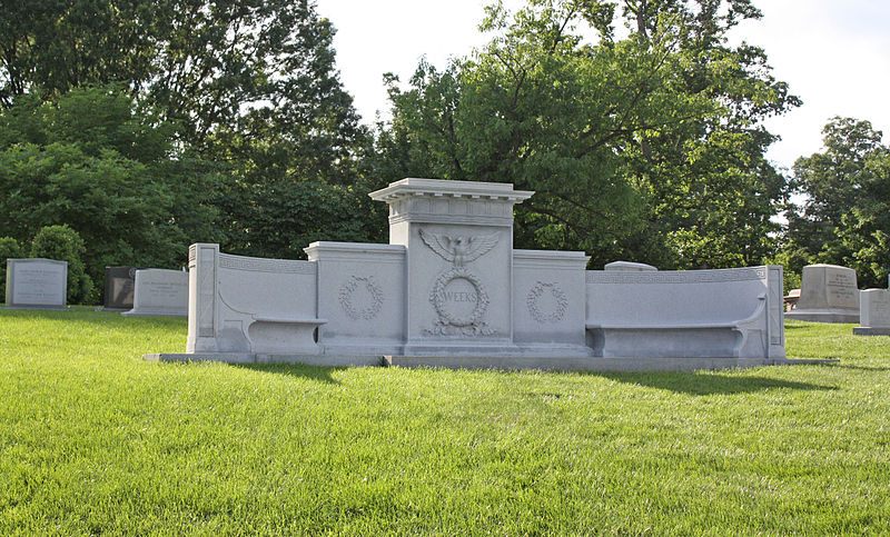 File:John W. Weeks grave in Arlington National Cemetery.jpg