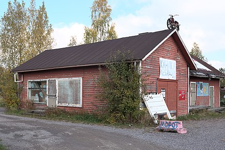 Bar & Cafe Kesämopo in the Laukkoski village