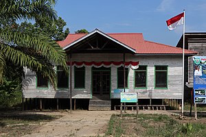 Kantor petinggi Resak