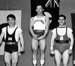 Kenji Onuma, Tan Xou Liang, Henrik Tamraz 1958.jpg