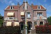 Woning, Woonhuis (dubbel) in eclectische stijl, overgangsarchitectuur-stijl Huize Alcmaria