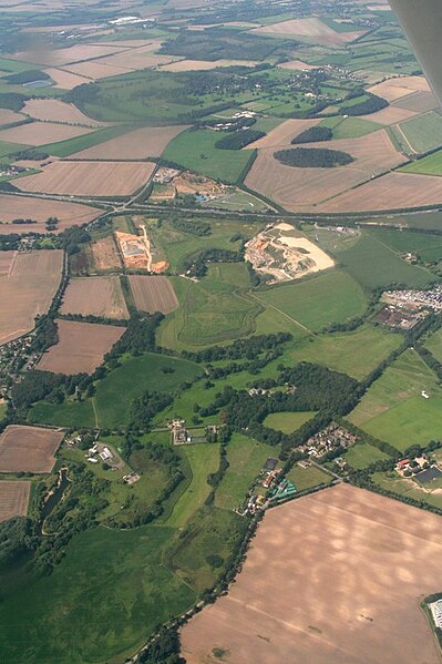 File:Kennett Hall and Park, Chippenham Park, aerial 2017 - geograph.org.uk - 5536692.jpg