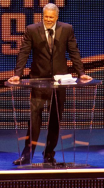 File:Kevin Nash Hall of Fame 2015.jpg