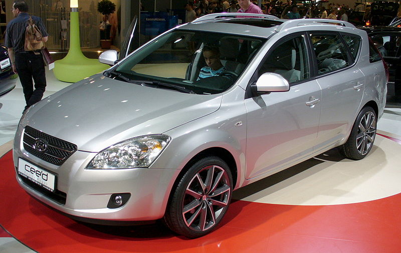 File:Kia cee'd sw1.jpg