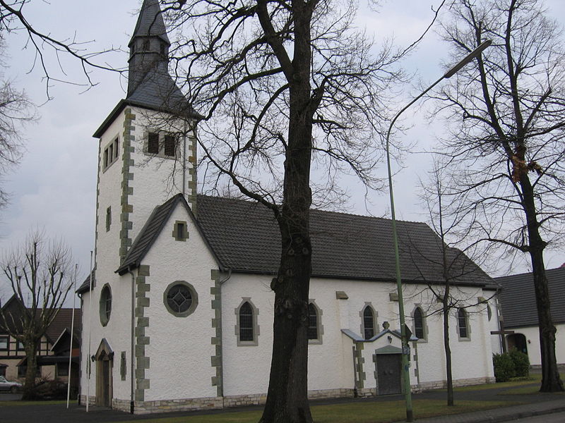 File:Kirche Bentfeld.jpg