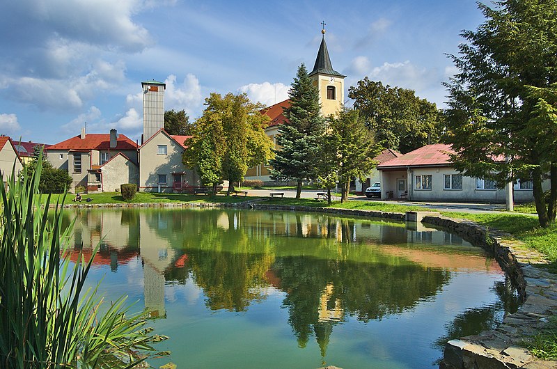 File:Kostel svatého Jana Křtitele, Drahany, okres Prostějov.jpg