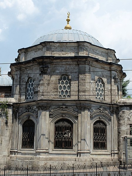 Image: Laleli Mosque tomb exterior DSCF5984