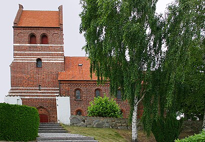 Sådan kommer du til Ledøje Kirke med offentlig transport – Om stedet