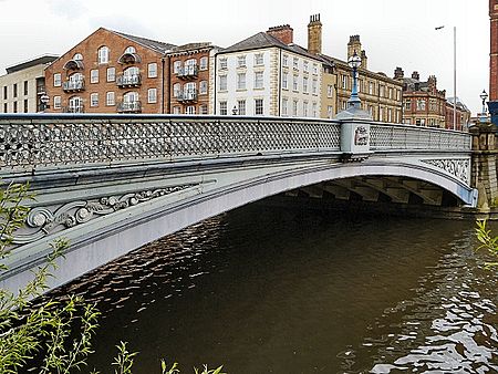 Leeds Bridge geograph.org.uk 3481048