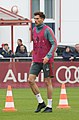 Leon Goretzka Training 2019-04-10 FC Bayern Muenchen-4.jpg