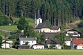 Leonsteiner Ortskern mit der Pfarrkirche