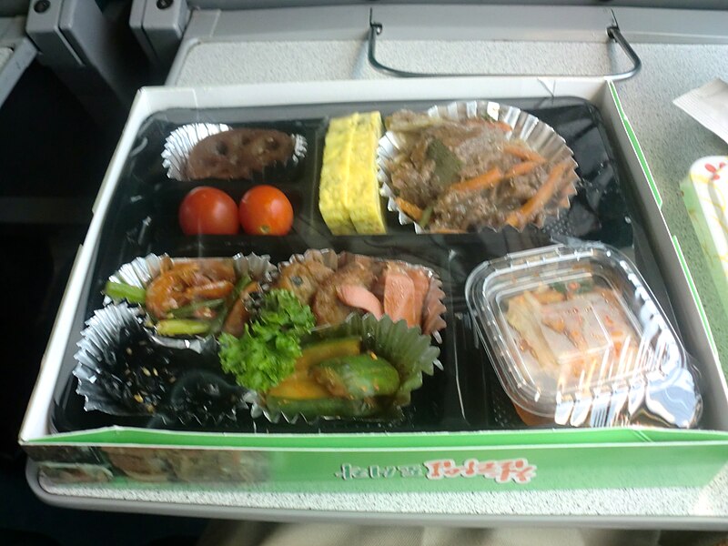 File:Lunch box in KTX.JPG