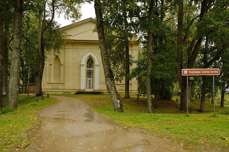 File:Lutheran church in Vecpiebalga.JPG