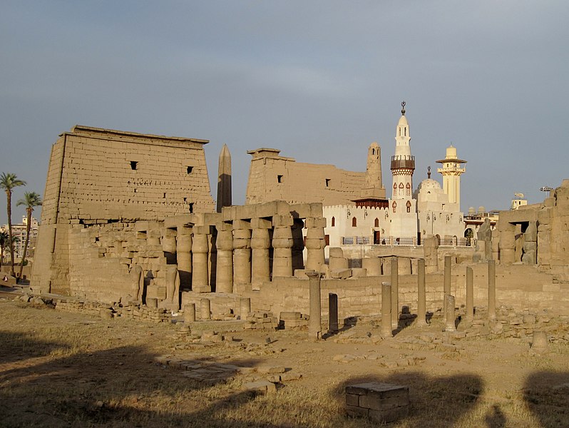 File:Luxor Tempel 06.jpg