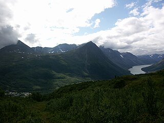 <span class="mw-page-title-main">Lyngen</span> Municipality in Troms og Finnmark, Norway