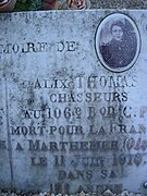 tombe d'Alexis Thomas, cimetière de Marigny-le-Châtel.