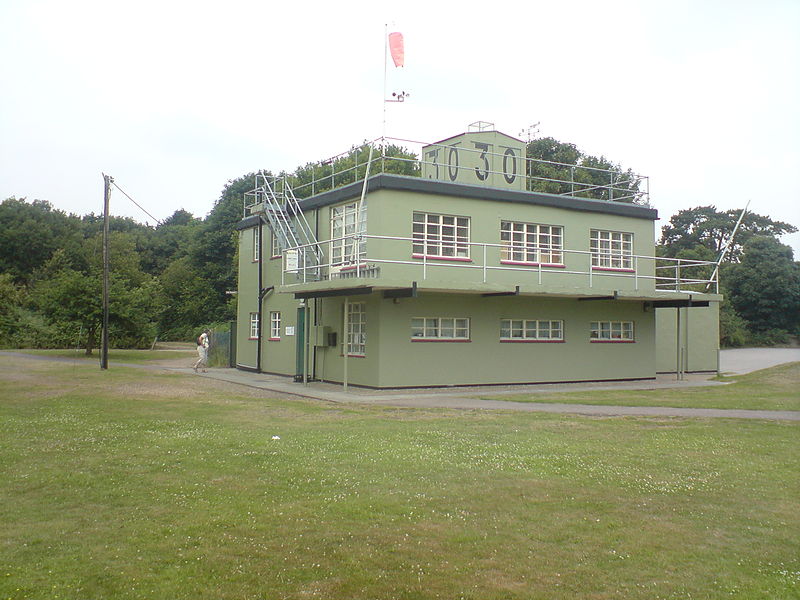 File:Martlesham Heath airfield control tower.JPG