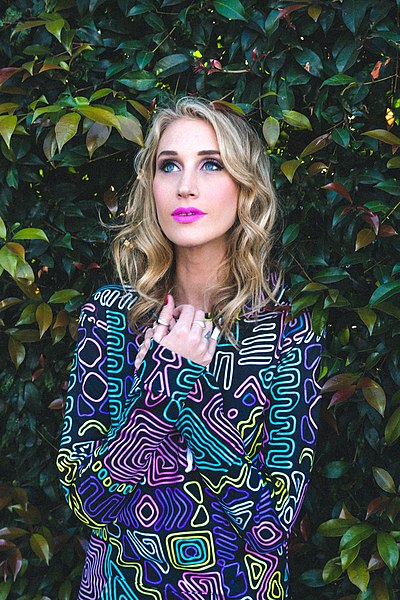 File:Maude-garrett-2018-whut-photoshoot.jpg