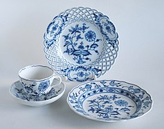 Majsenski porcelan, sa plavom podglazurom na porcelanu