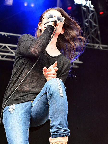 File:Mina Caputo – Elbriot 2014 04.jpg