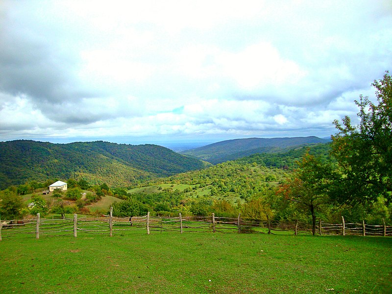 File:Mohuc kendi - panoramio.jpg