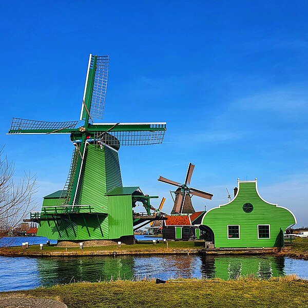 File:Molen de gekroonde poelenburg zaanse schans.jpg