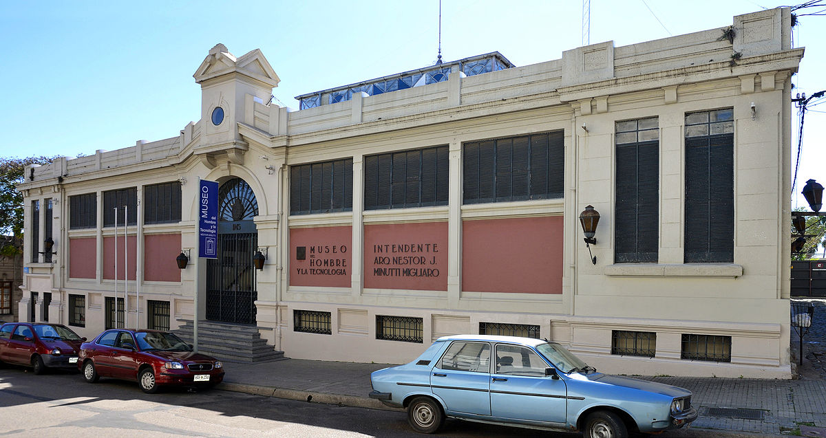 MUSEO DEL HOMBRE Y LA TECNOLOGÍA SALTO URUGUAY