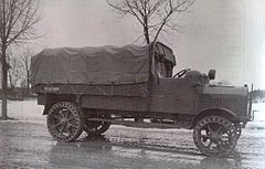 2 4 tl. Грузовик Татра-13. Татра 1943 внедорожник. Tatra-tl2 -1915-1924. Татра 1900.