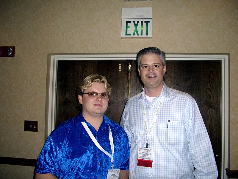 File:Nick Starr & Michael Geoghegan.jpg