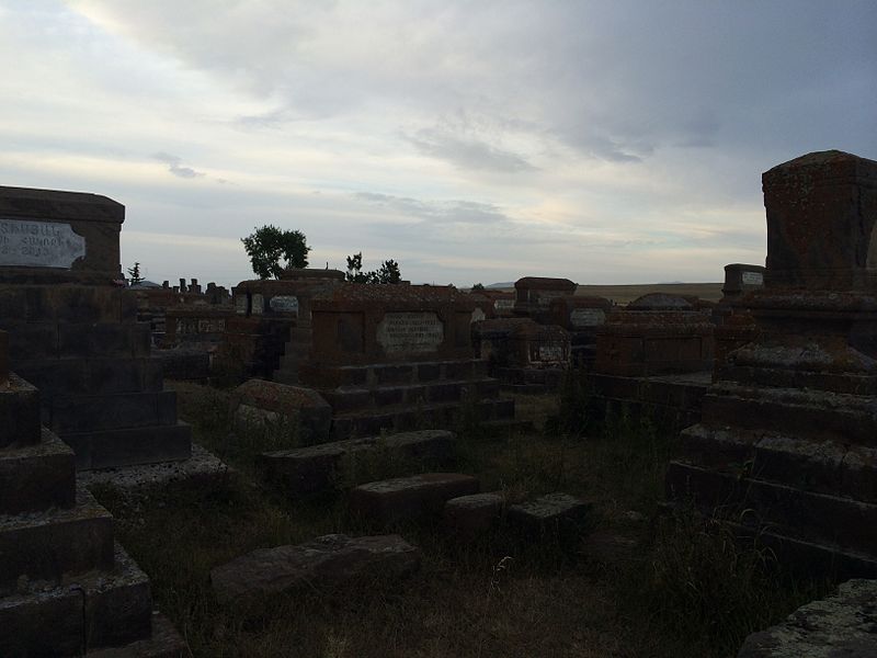 File:Noratus Cemetery-6.JPG