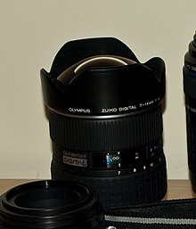 Olympus E-3 03 (cropped).jpg