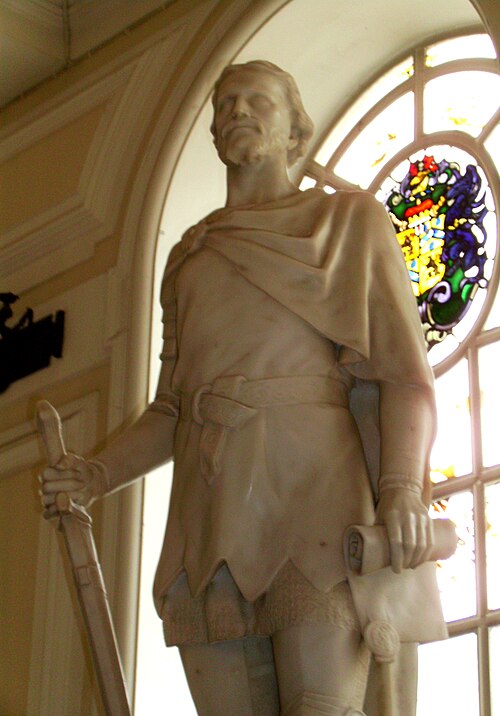 Statue of Owain Glyndŵr (c. 1354 or 1359 – c. 1416) at Cardiff City Hall