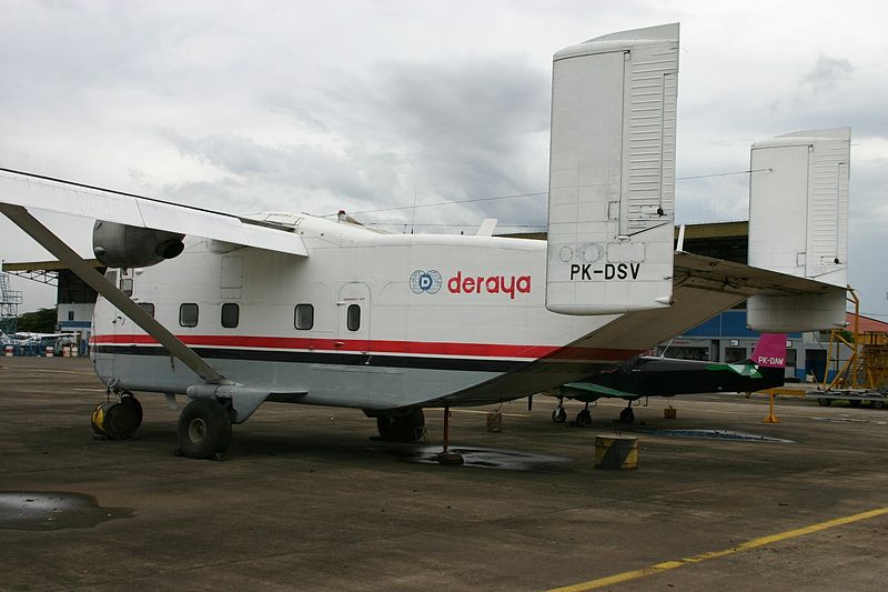 File:PK-DSV Shorts SH.330 Deraya (8392088372).jpg