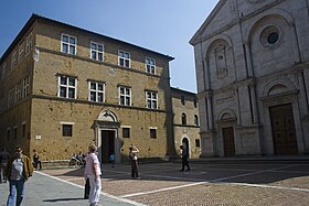 Palazzo vescovile, Pienza.jpg