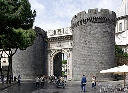 Porta Capuana - Neapel 2013-05-16 10-19-01 DxO.jpg