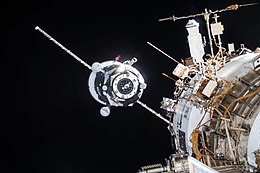 התקדמות MS-08 עוגנת ל- ISS (2) .jpg