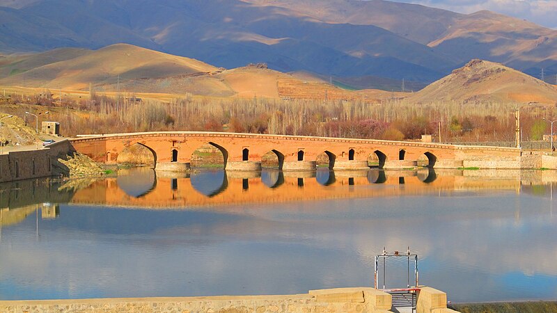 File:Qeshlaq Bridge - Taken by Edriss (64).jpg