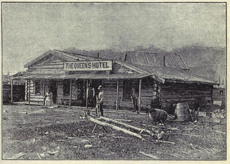 File:Queens Hotel, Golden BC 1887.JPG