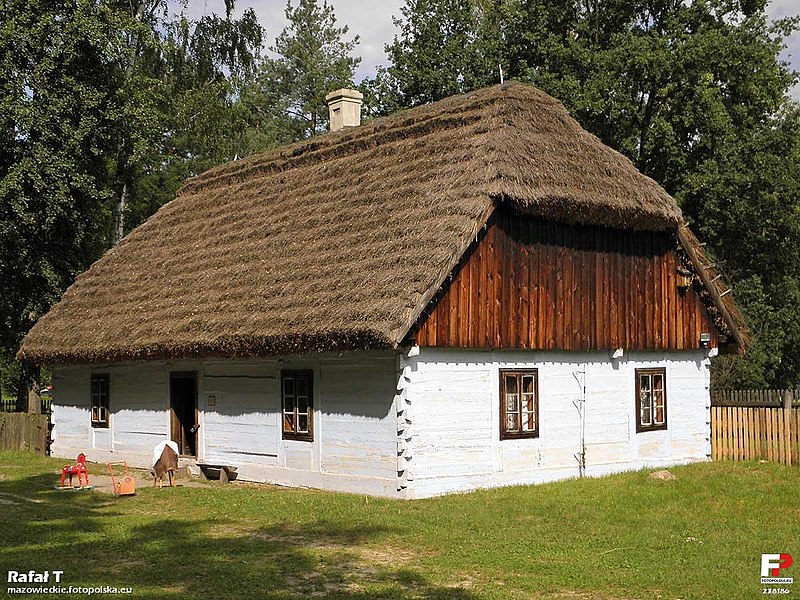 File:Radom, Muzeum Wsi Radomskiej - fotopolska.eu (238186).jpg