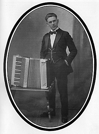 <span class="mw-page-title-main">Ragnar Sundquist</span> Swedish accordionist and composer