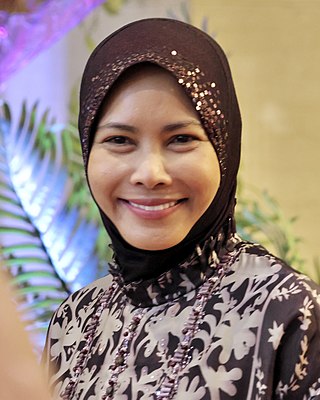 <span class="mw-page-title-main">Sultanah Nur Zahirah</span> Sultanah of Terengganu since 1998