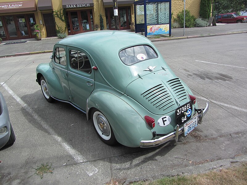 File:Renault 4CV (9610243744).jpg