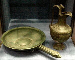 Вещи древнего рима. Посуда античности древнего Рима. Древний Рим посуда. Предметы быта античности. Древняя Греция предметы быта.