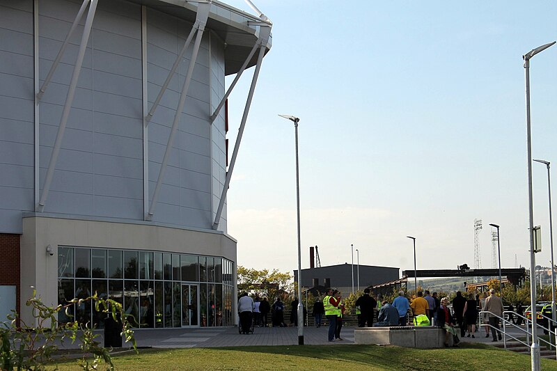 File:Rotherham Utd V Peterborough Utd Sept 2013 (113) (9987109134).jpg