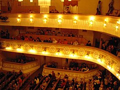 Intérieur du théâtre.