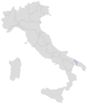 Ruta de la carretera en un mapa de Italia