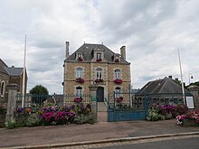 Ang Town Hall sa Saint-Fraimaboult