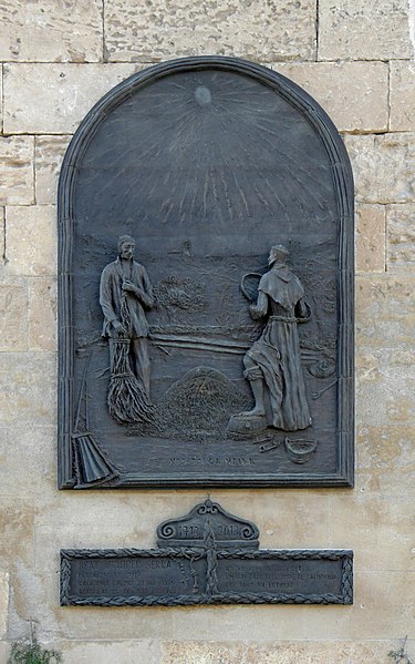 File:San Pere - Petra - Memorial plaque.jpg