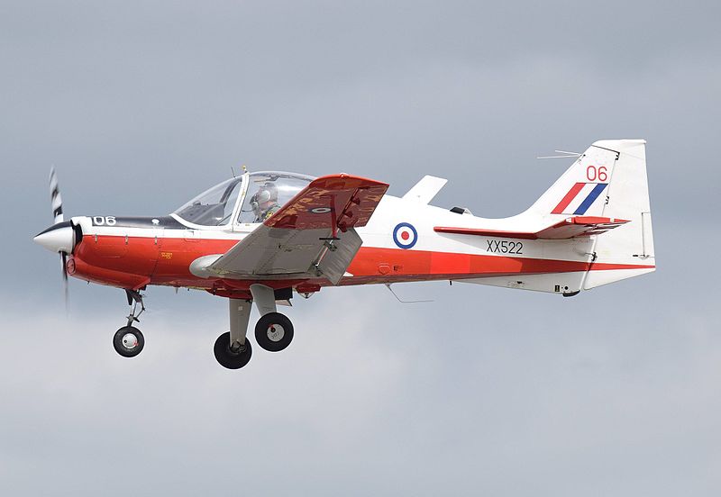 File:Scottish Aviation Bulldog (XX522) arrives RIAT Fairford 7July2016 arp.jpg