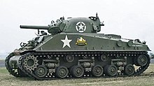 M4A4(105) HVSS – версия със 105-mm гаубица и окачване с хоризонтални пружини